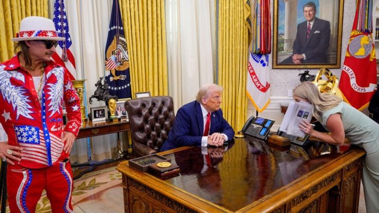 Trump signs executive order to protect Americans from ‘exploitive ticket scalping’ in entertainment industry